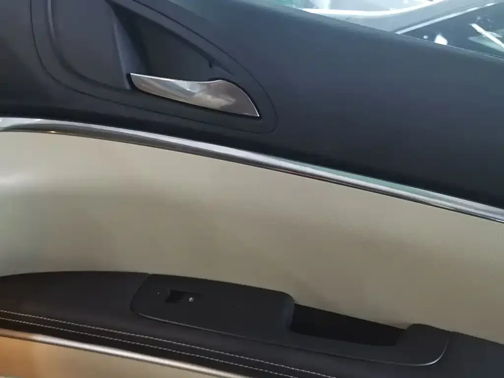 Buick GL8 2025 из CN, фото 5