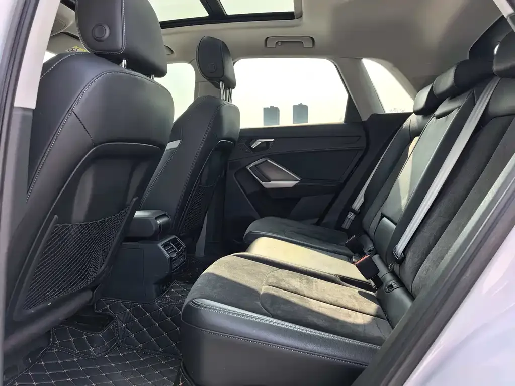 Audi Q3 2021 из CN, фото 6