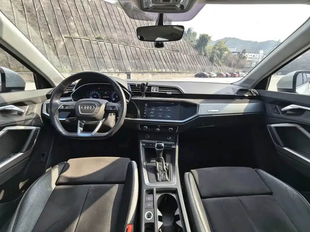Audi Q3 2021 из CN, фото 10