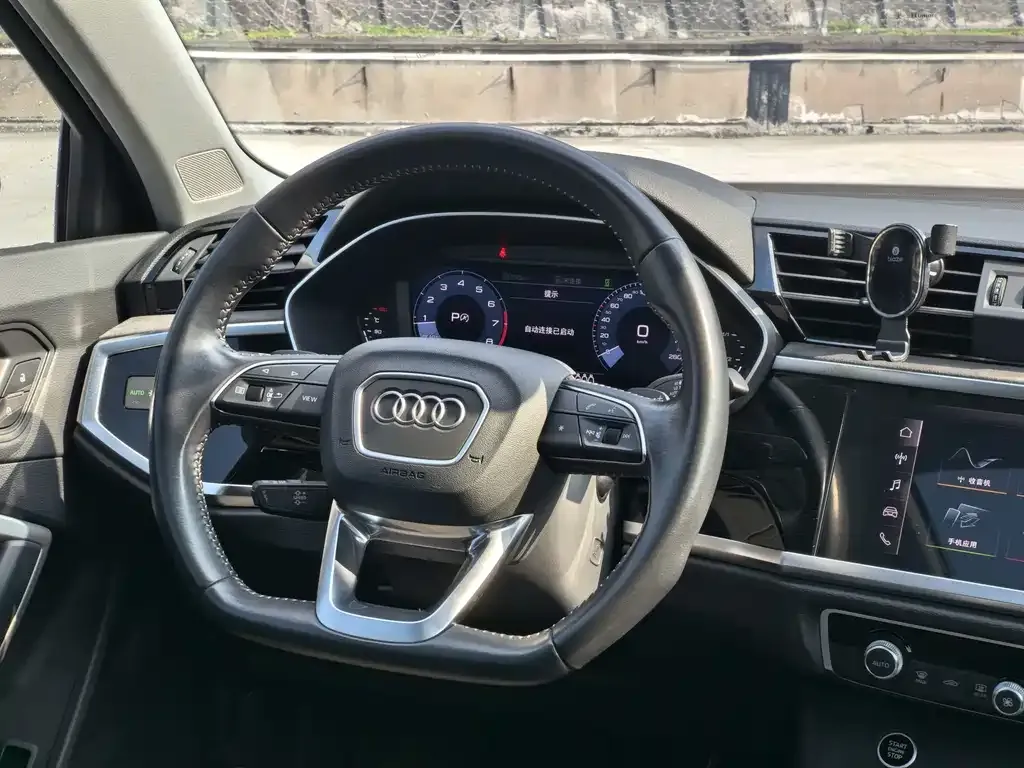 Audi Q3 2021 из CN, фото 9