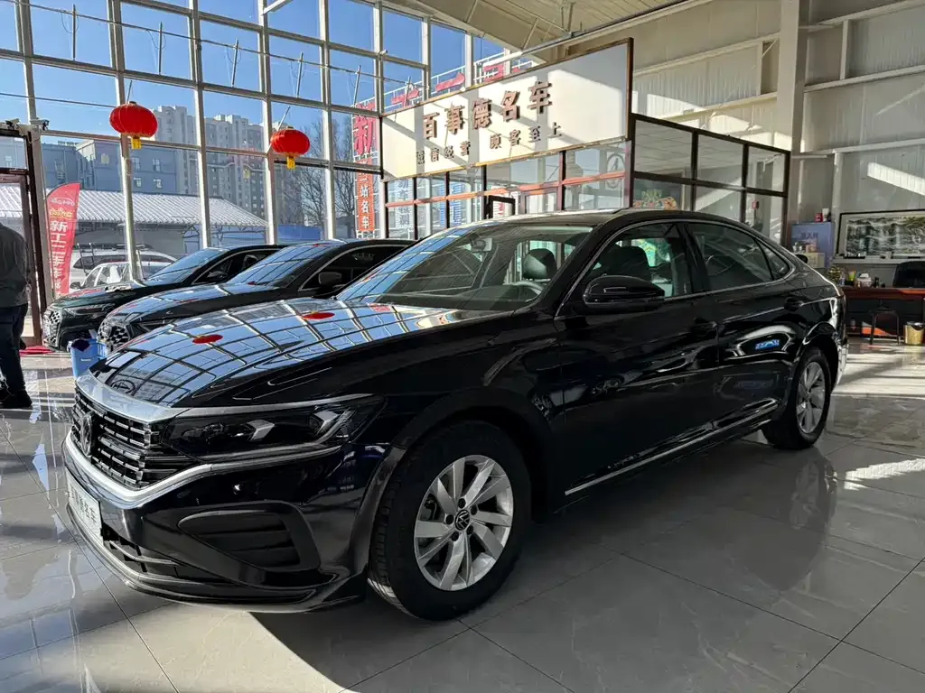 Volkswagen Passat 2023 из CN, фото 1