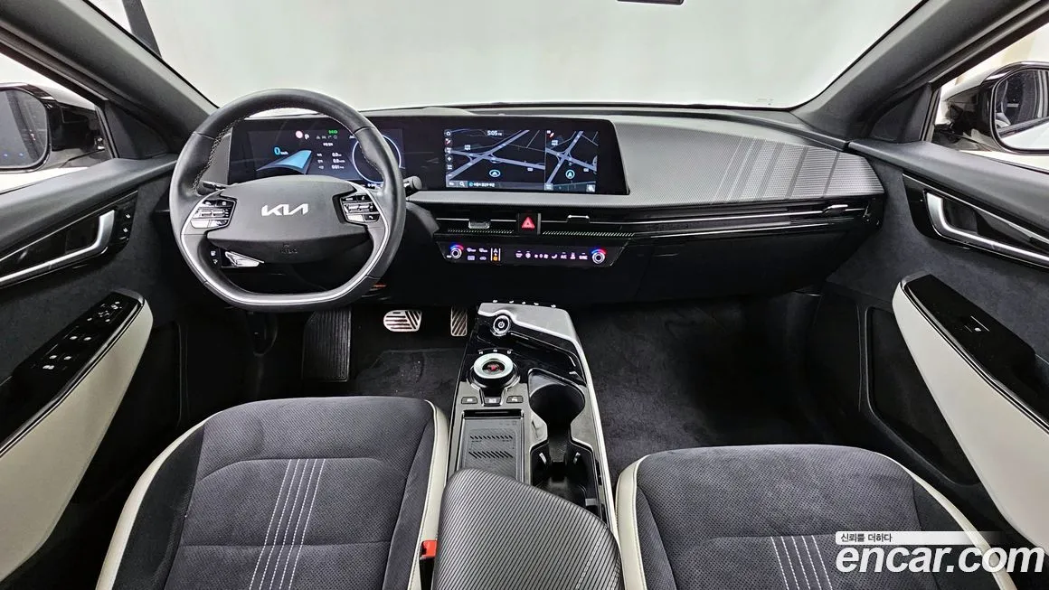 Kia EV6 — фото 9