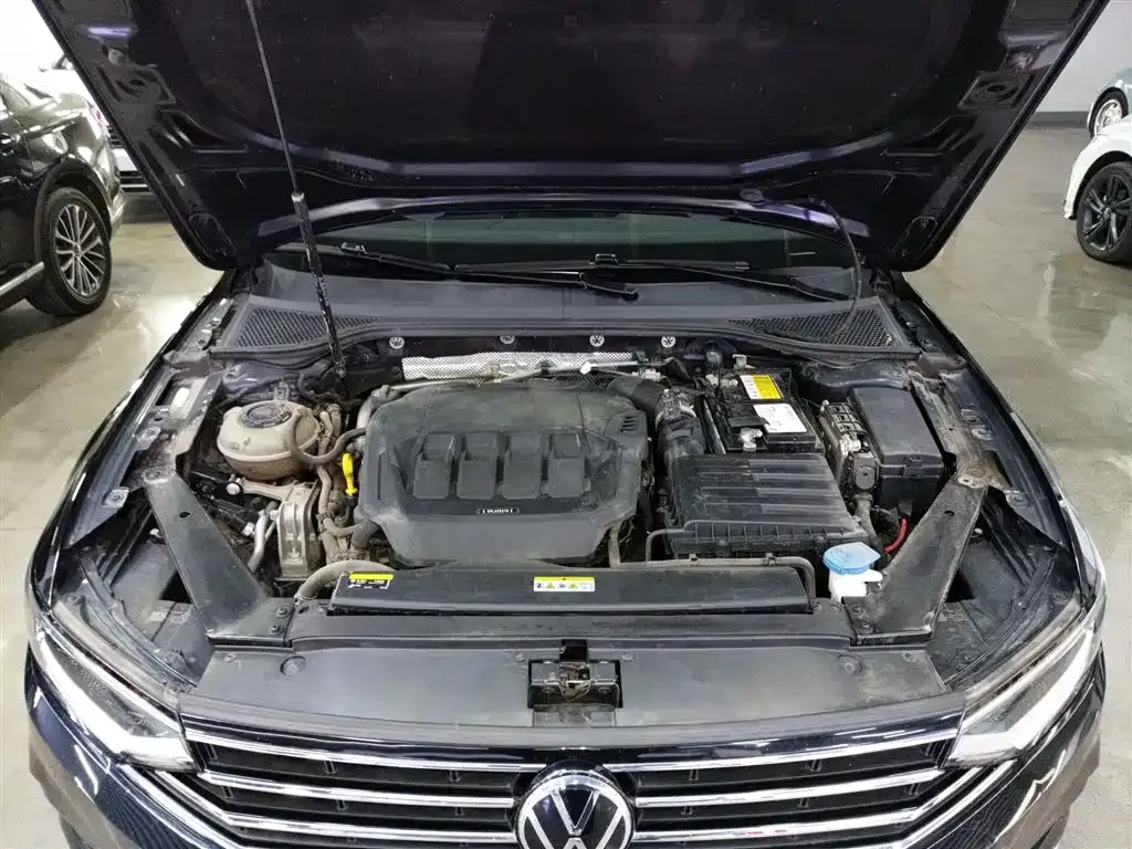 Volkswagen Magotan 2021 из CN, фото 9