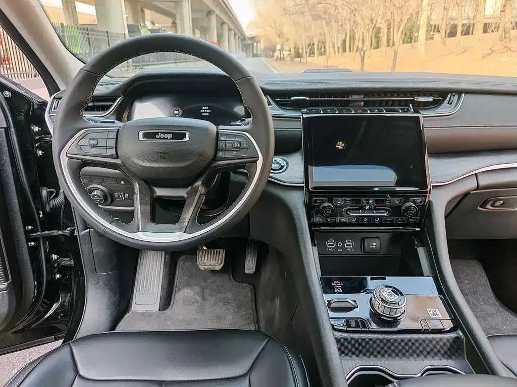 Jeep Grand Cherokee 4xe (Import) 2025 из CN, фото 2