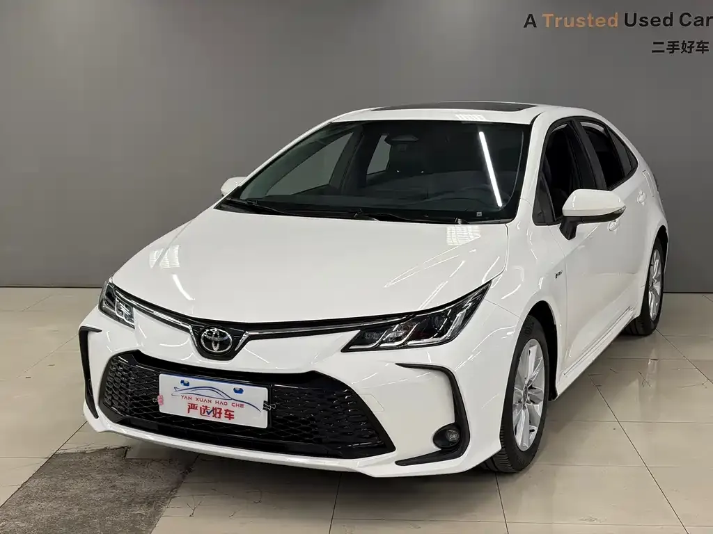 Toyota Corolla 2024 из CN, фото 1