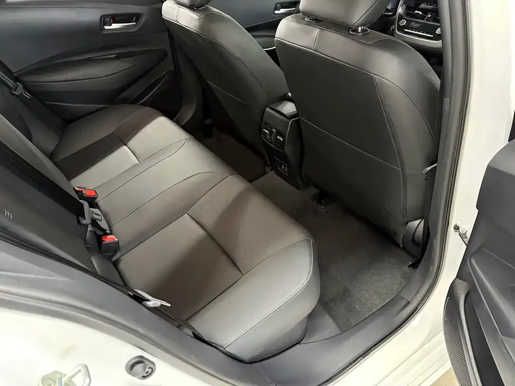 Toyota Corolla 2024 из CN, фото 4
