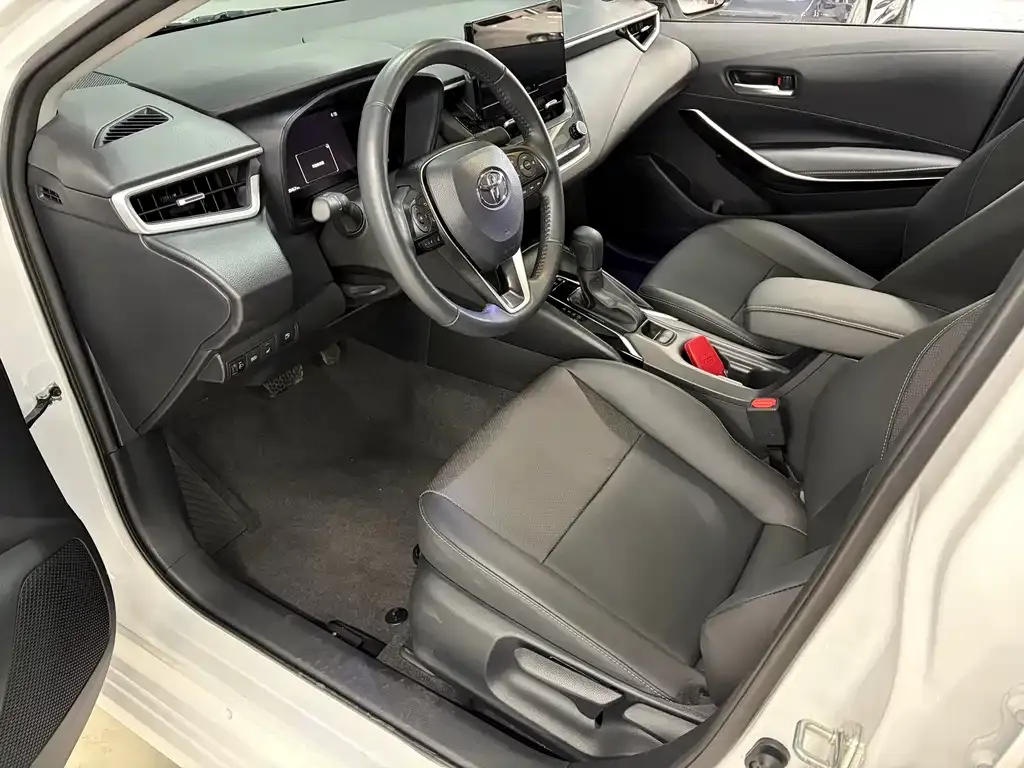 Toyota Corolla 2024 из CN, фото 10