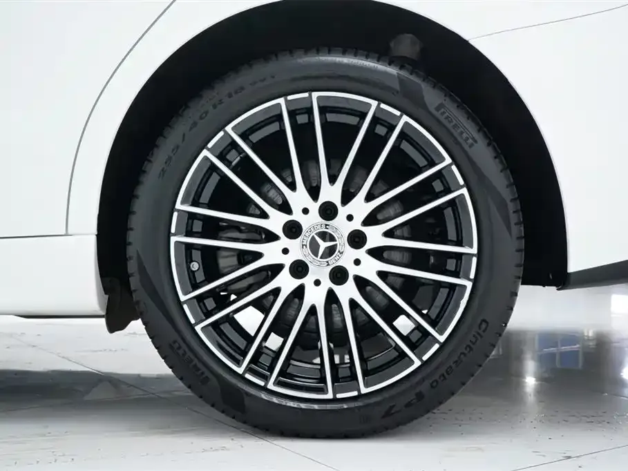 Mercedes-Benz C-Class 2024 из CN, фото 8