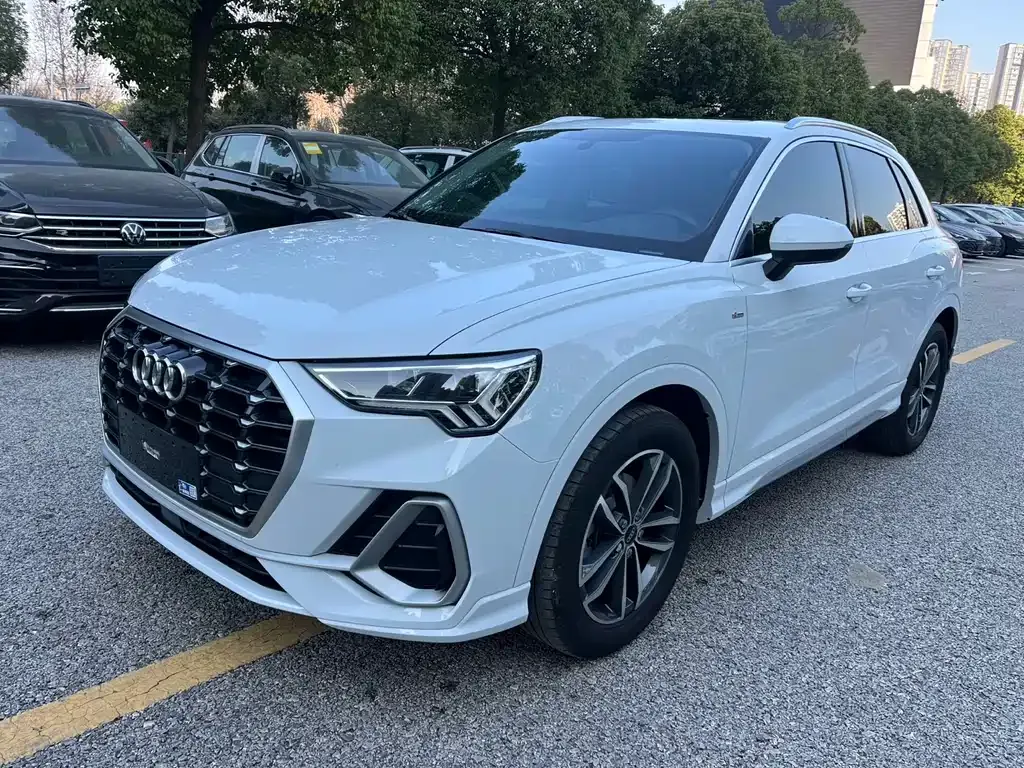 Audi Q3 2022 из CN, фото 1