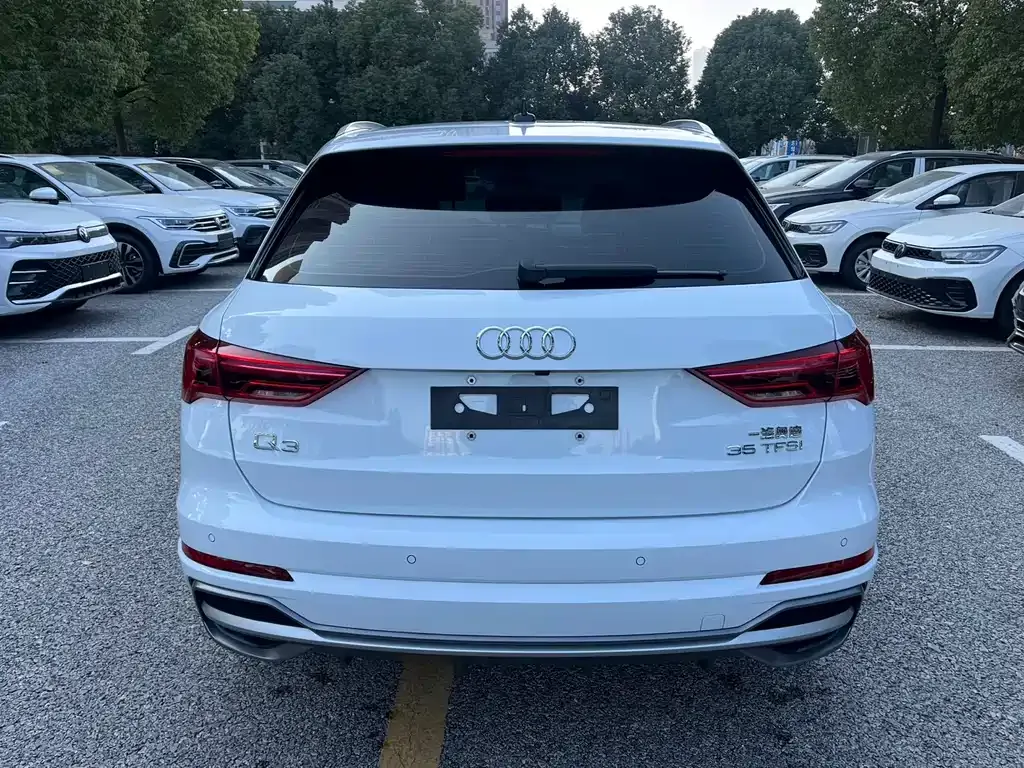 Audi Q3 2022 из CN, фото 3