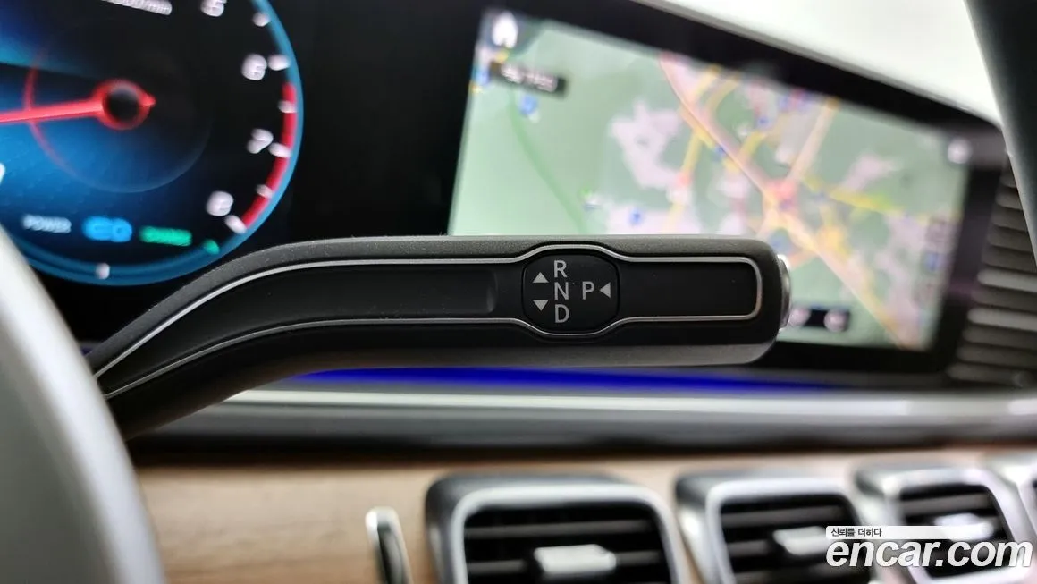 Mercedes-Benz GLE-Class — фото 10
