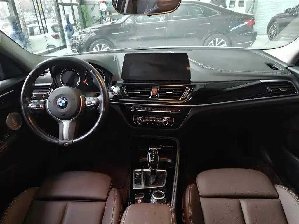 BMW 1 Series 2022 из CN, фото 2