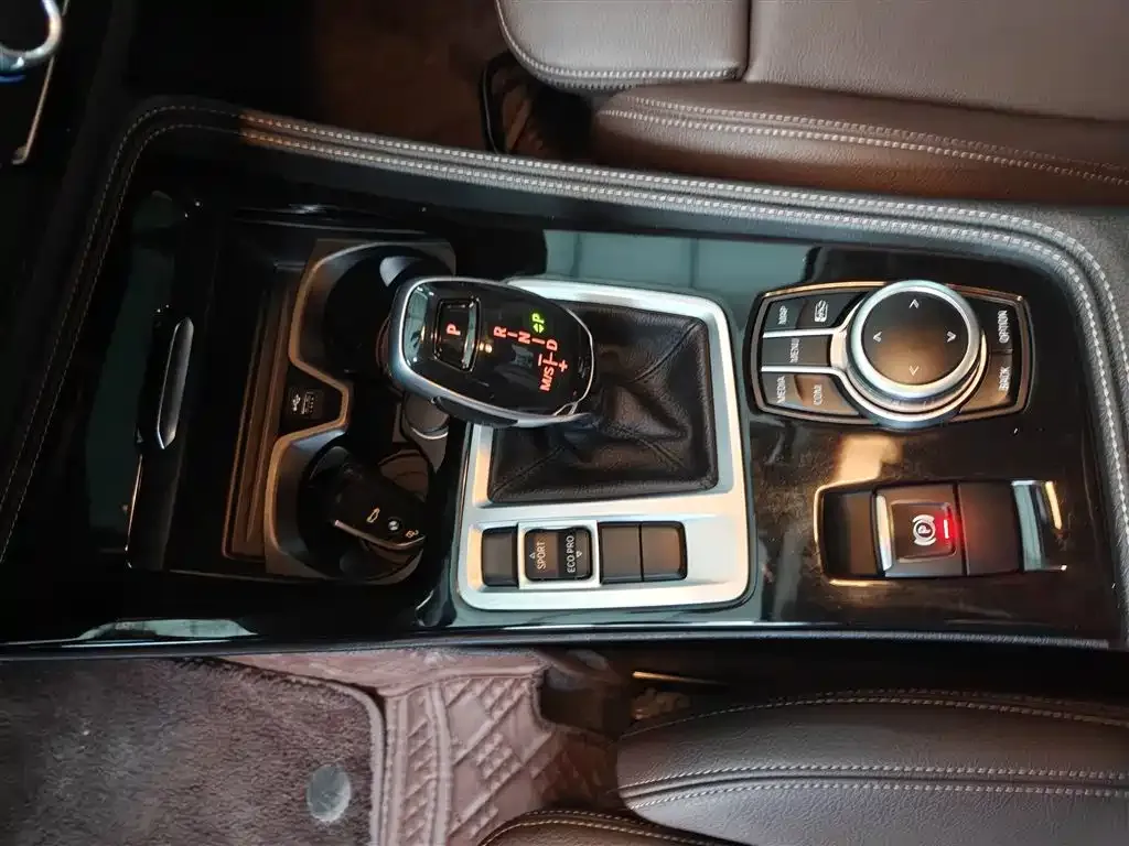 BMW 1 Series 2022 из CN, фото 9