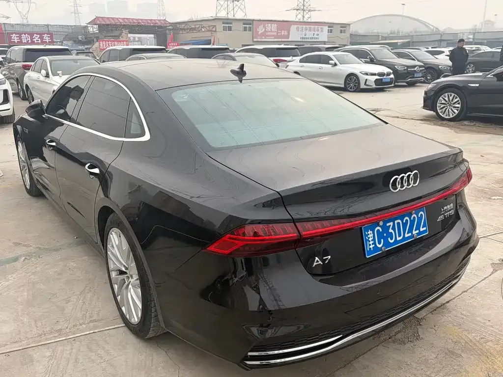 Audi A7L 2023 из CN, фото 3