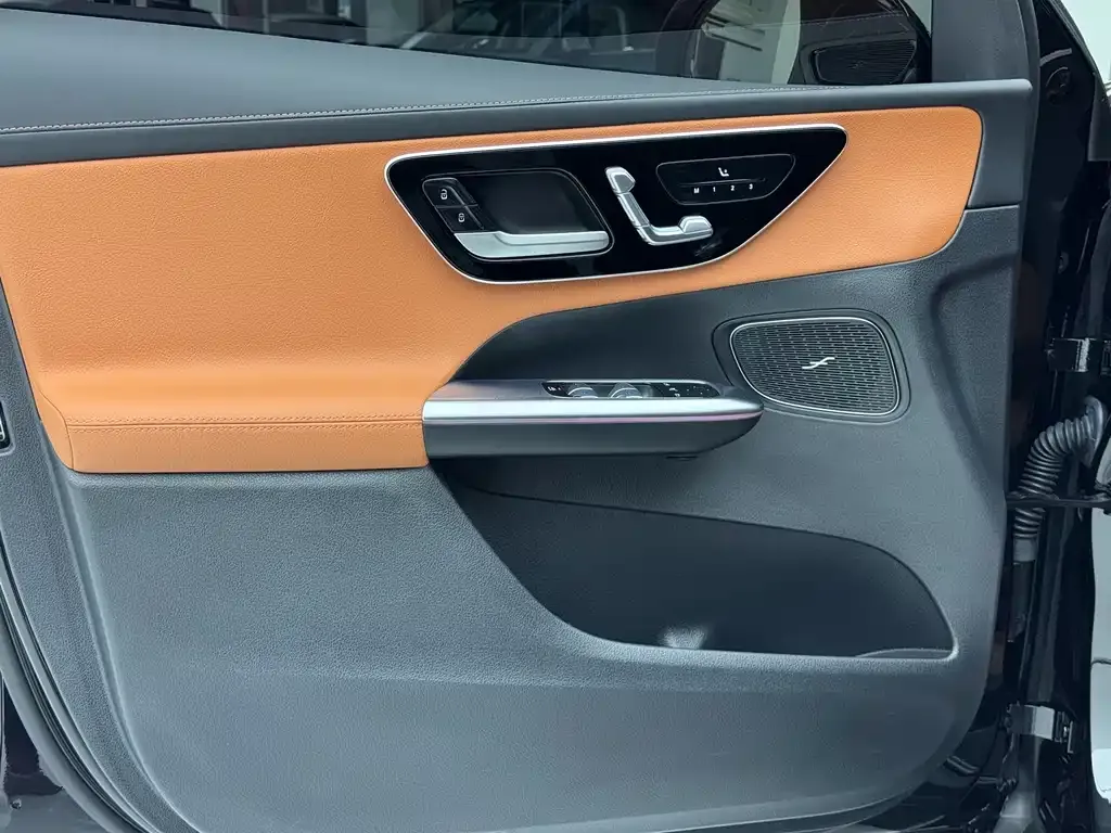 Mercedes-Benz GLC 2023 из CN, фото 7