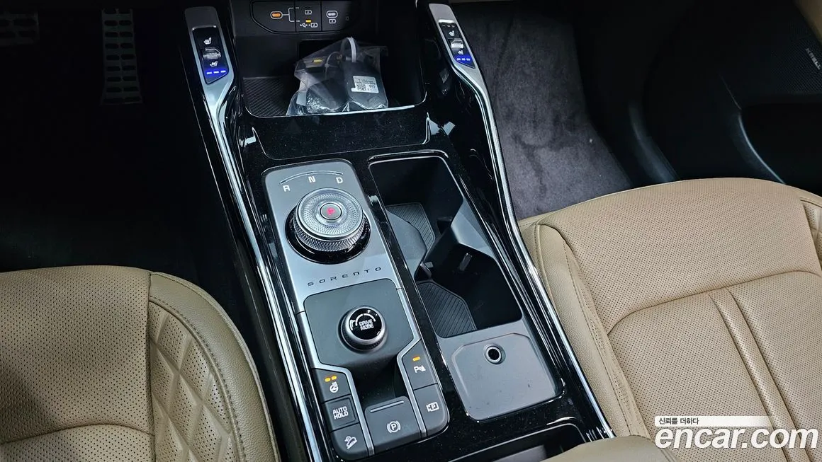 Kia Sorento — фото 9