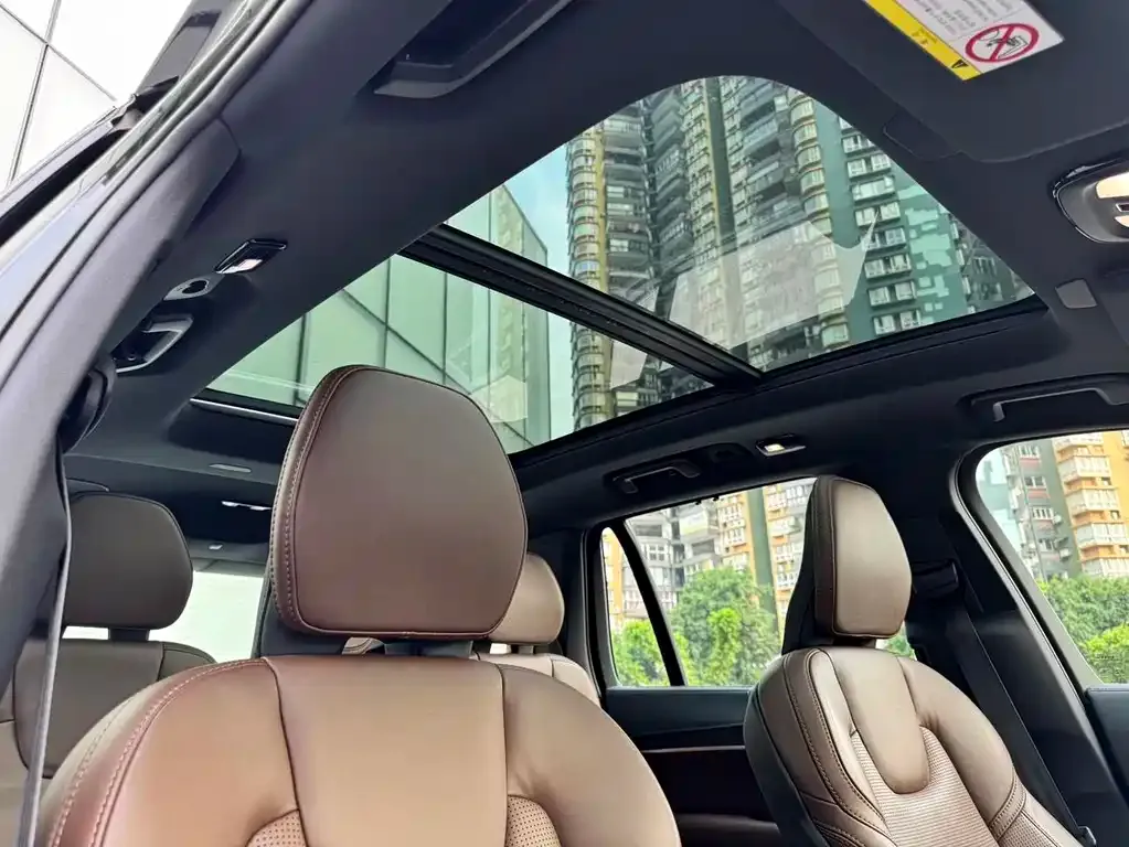 Volvo XC90 2023 из CN, фото 3