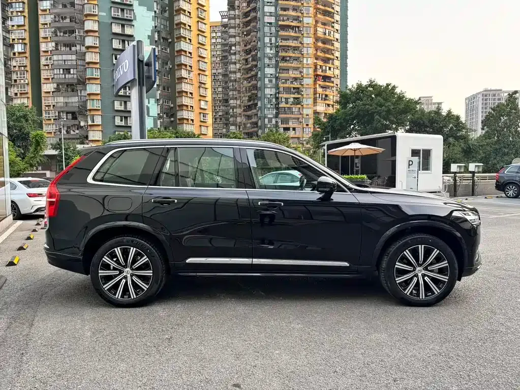 Volvo XC90 2023 из CN, фото 2