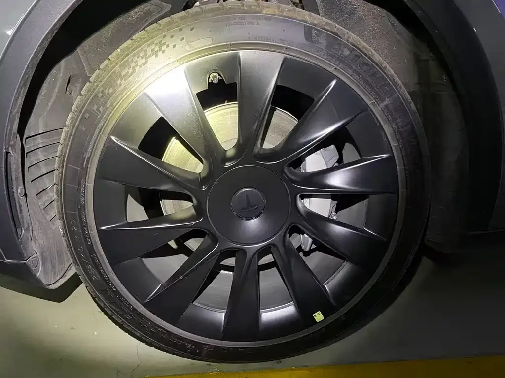 Tesla Model Y 2024 из CN, фото 4