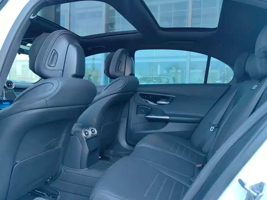 Mercedes-Benz C-Class 2023 из CN, фото 8