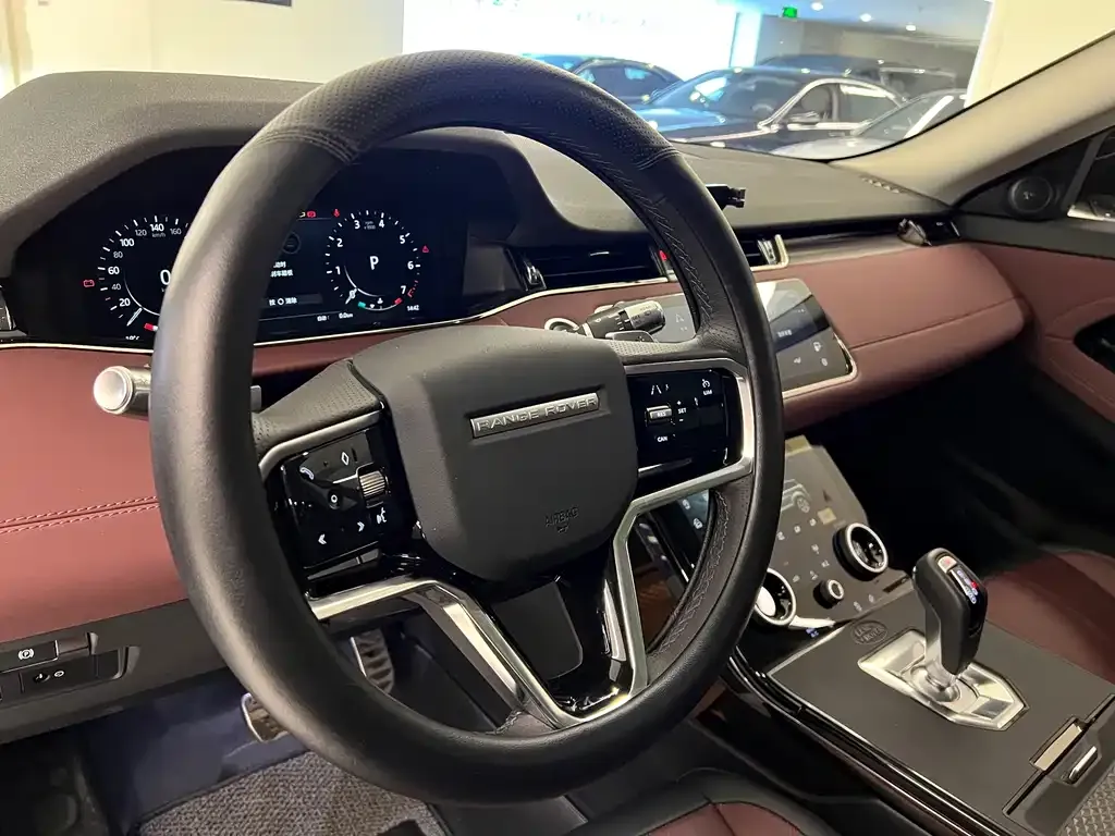Land Rover Evoque 2023 из CN, фото 4
