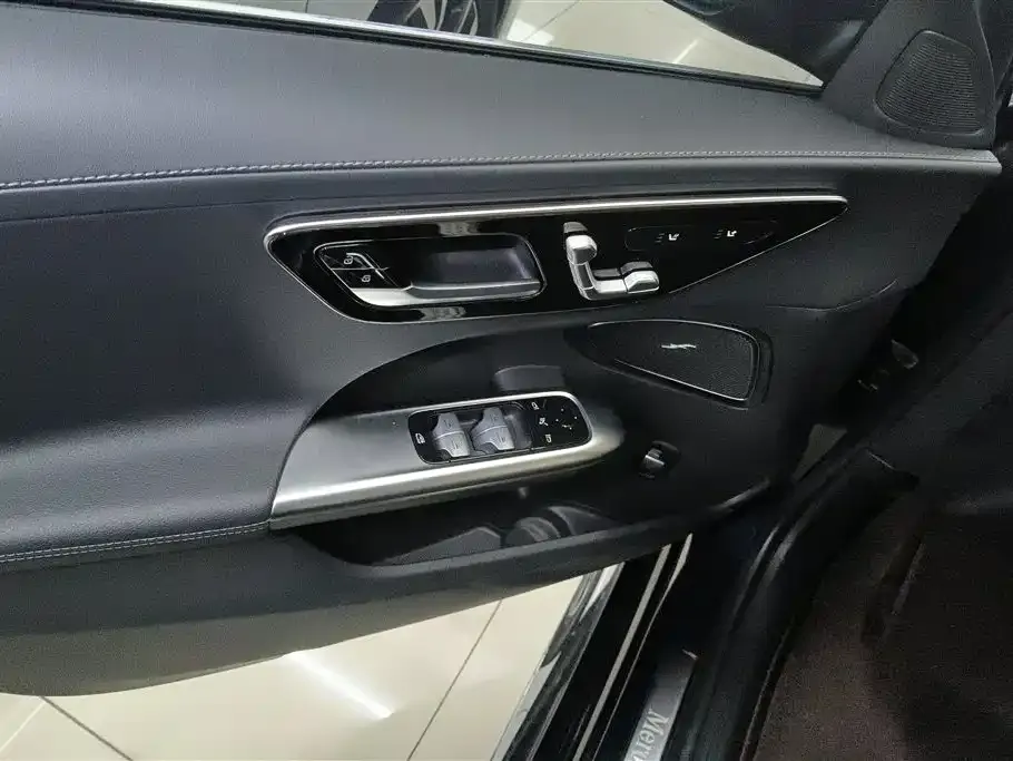 Mercedes-Benz C-Class 2024 из CN, фото 3