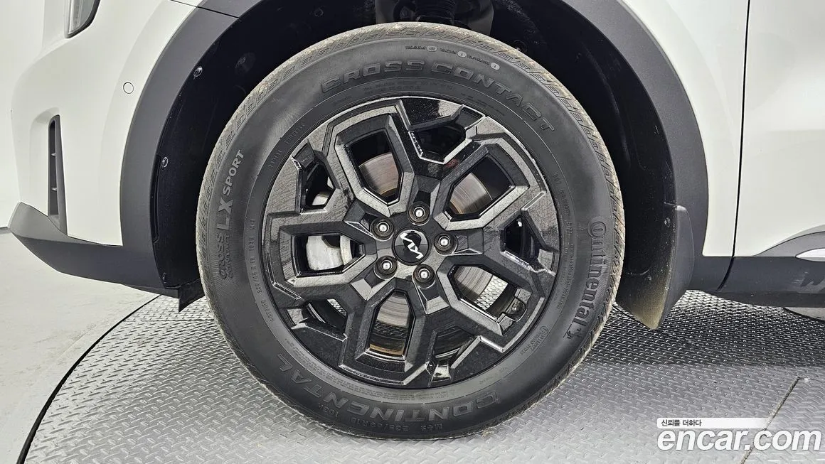 Kia Sorento — фото 10