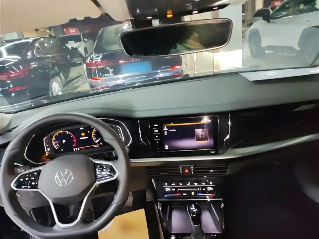 Volkswagen Passat — фото 7