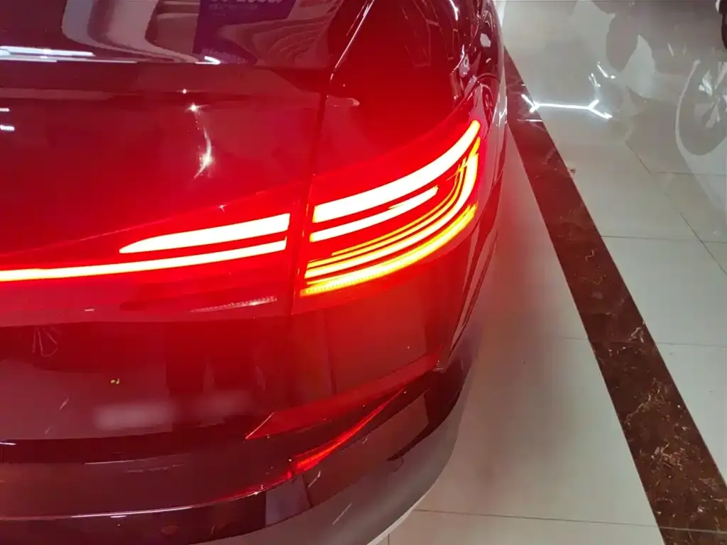 Volkswagen Passat — фото 10