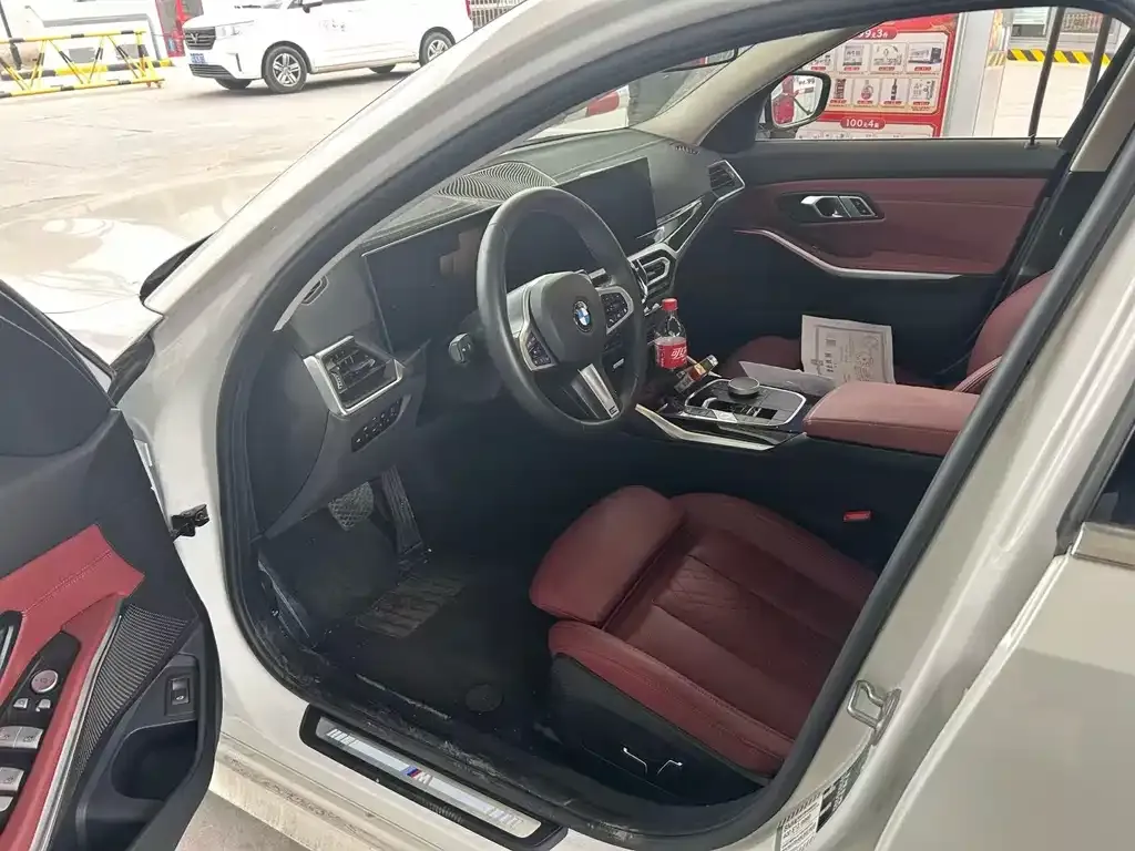 BMW 3 Series 2024 из CN, фото 3