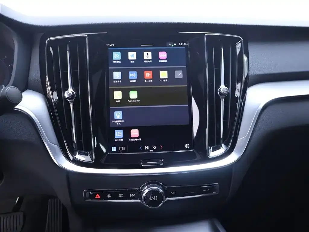 Volvo S60 2024 из CN, фото 8