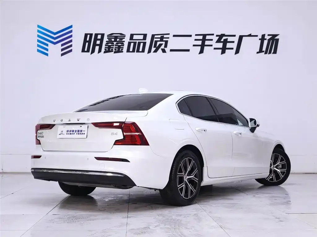 Volvo S60 2024 из CN, фото 2