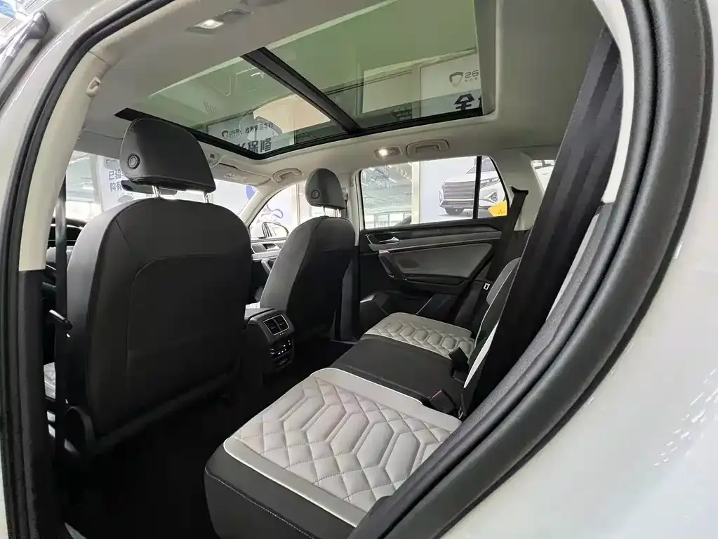 Volkswagen Tayron 2022 из CN, фото 4