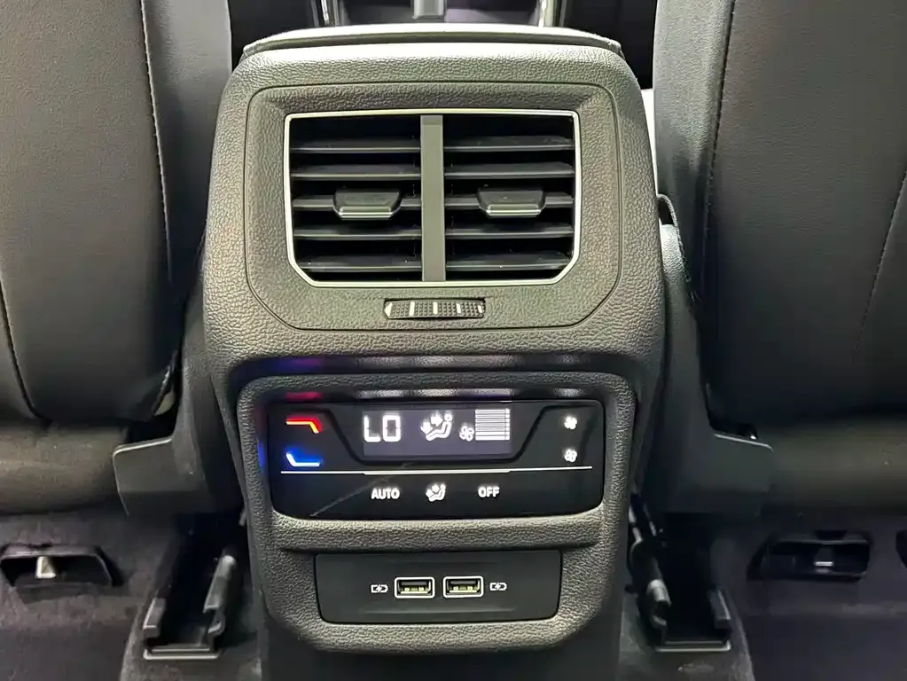 Volkswagen Tayron 2022 из CN, фото 10