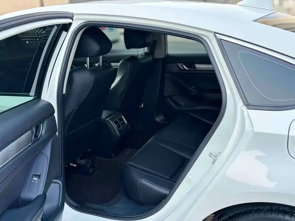Honda Accord 2021 из CN, фото 4