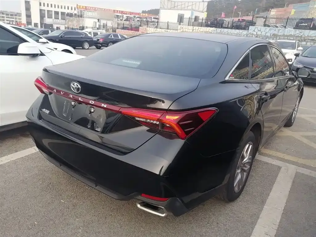 Toyota Avalon 2021 из CN, фото 7