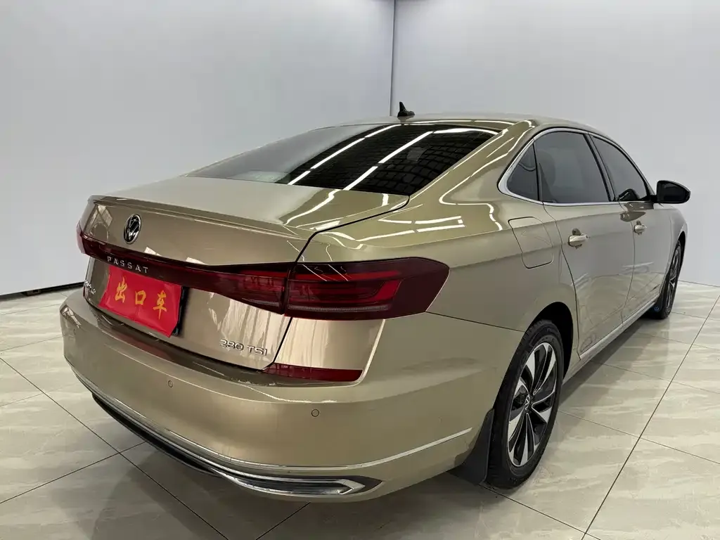 Volkswagen Passat — фото 6