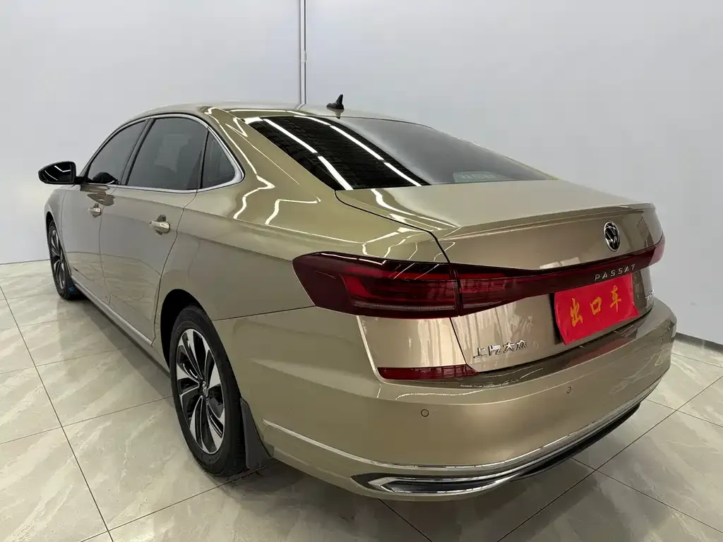 Volkswagen Passat — фото 5