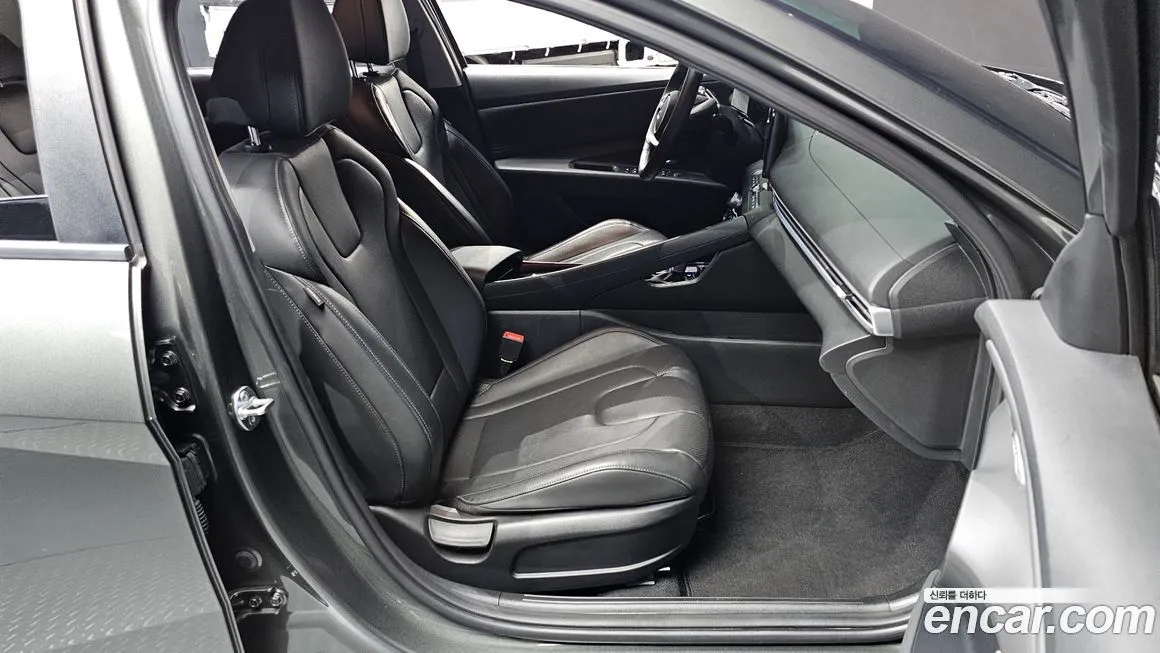Hyundai AVANTE — фото 2