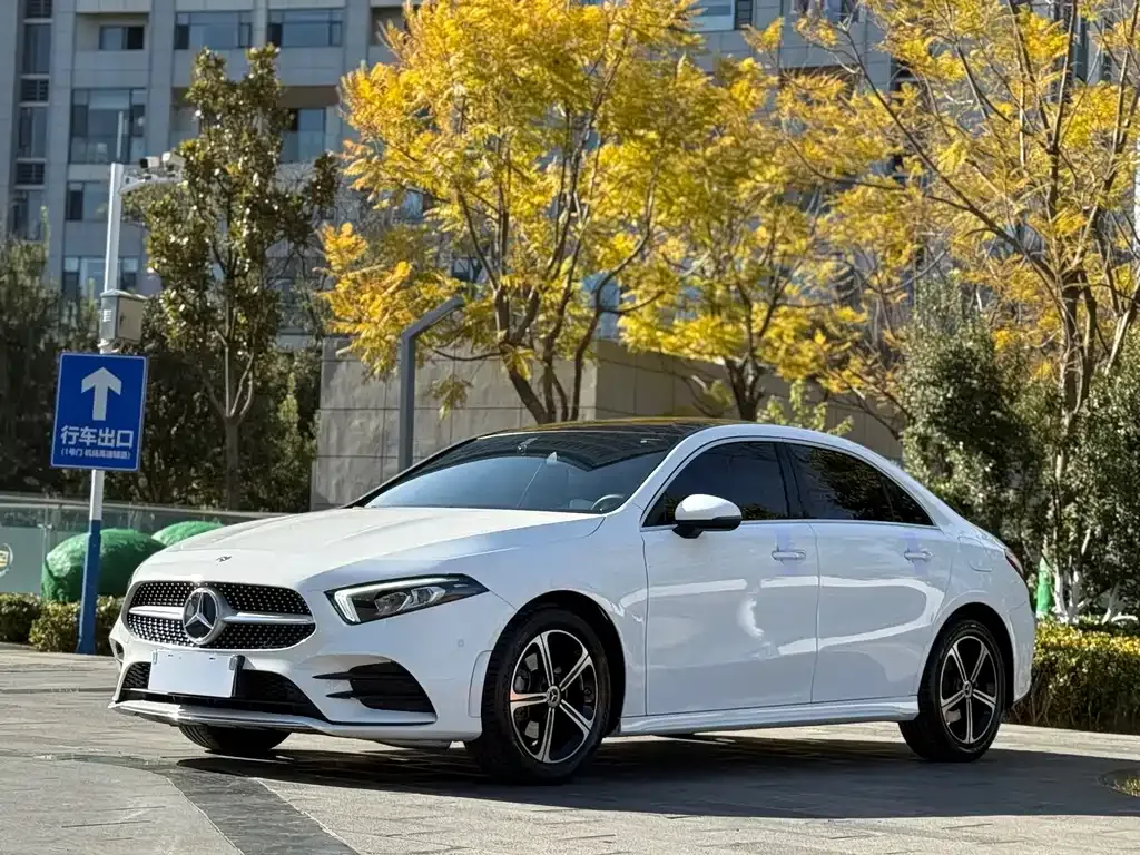 Mercedes-Benz A-Class 2023 из CN, фото 1