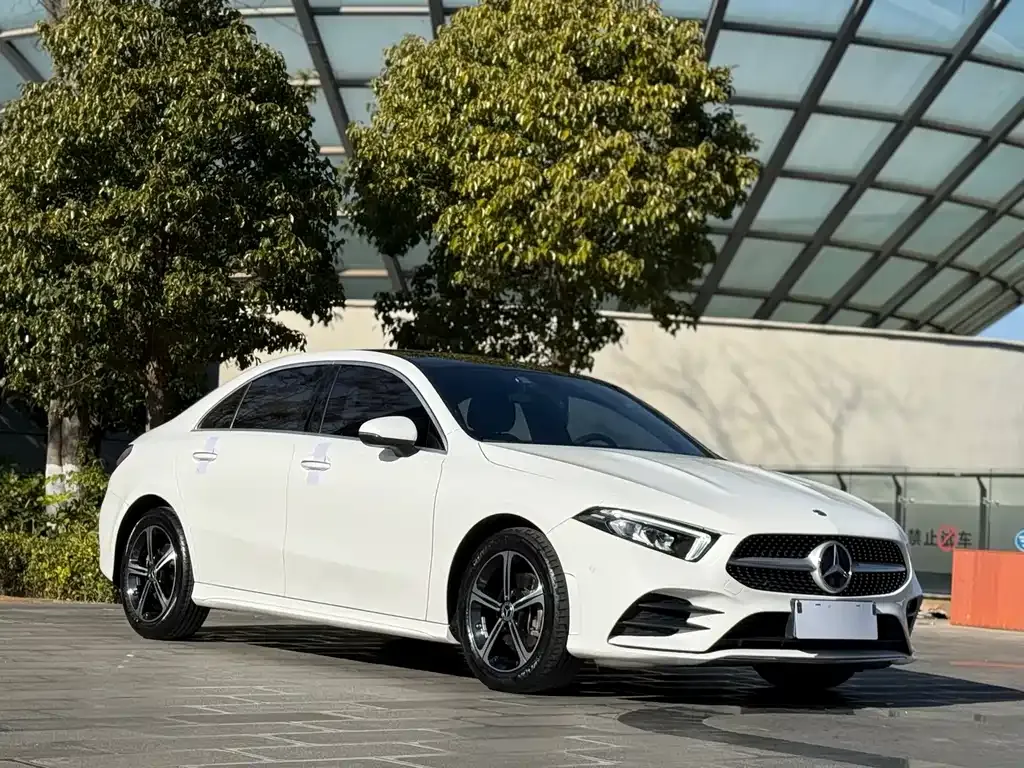 Mercedes-Benz A-Class 2023 из CN, фото 9