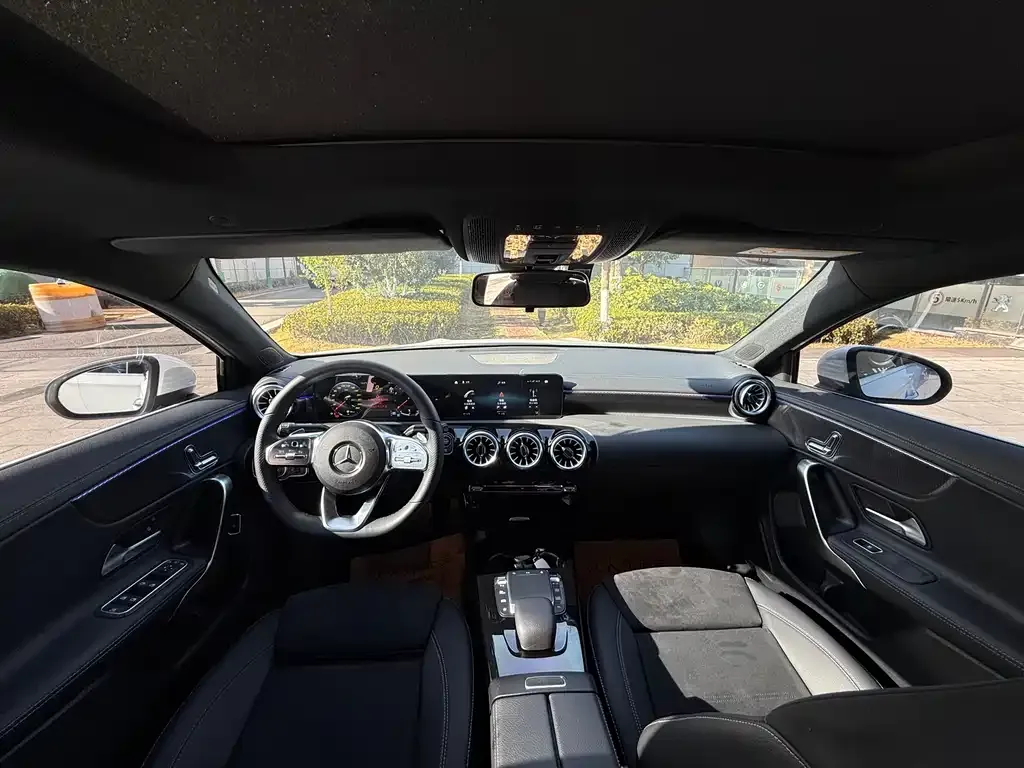 Mercedes-Benz A-Class 2023 из CN, фото 4