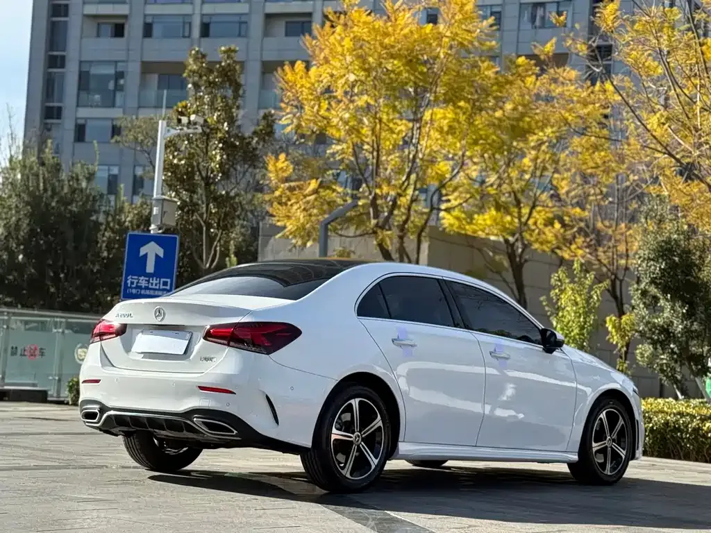 Mercedes-Benz A-Class 2023 из CN, фото 10