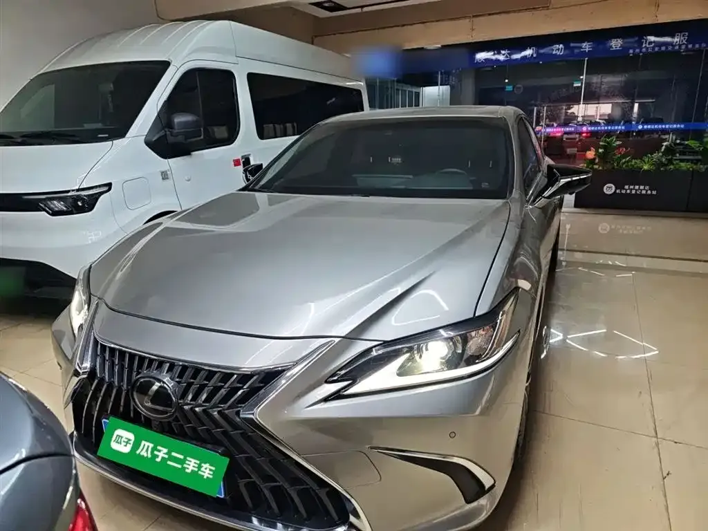 Lexus ES 2022 из CN, фото 2