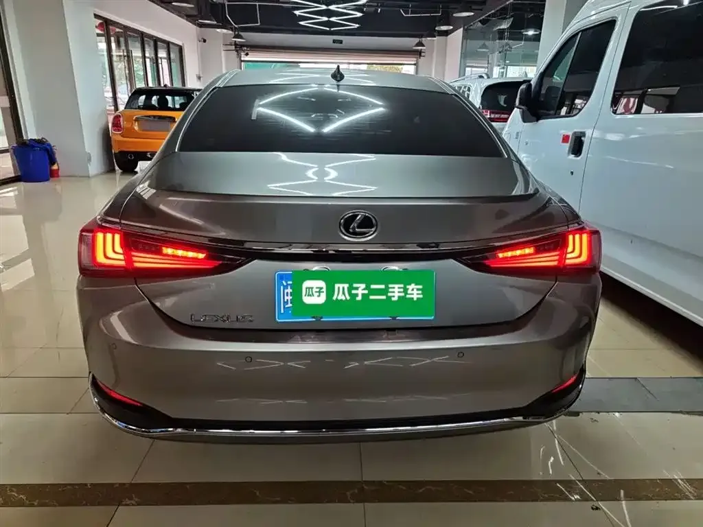 Lexus ES 2022 из CN, фото 10