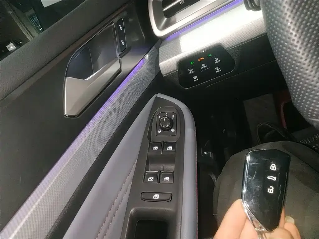 Volkswagen Lamando 2023 из CN, фото 6