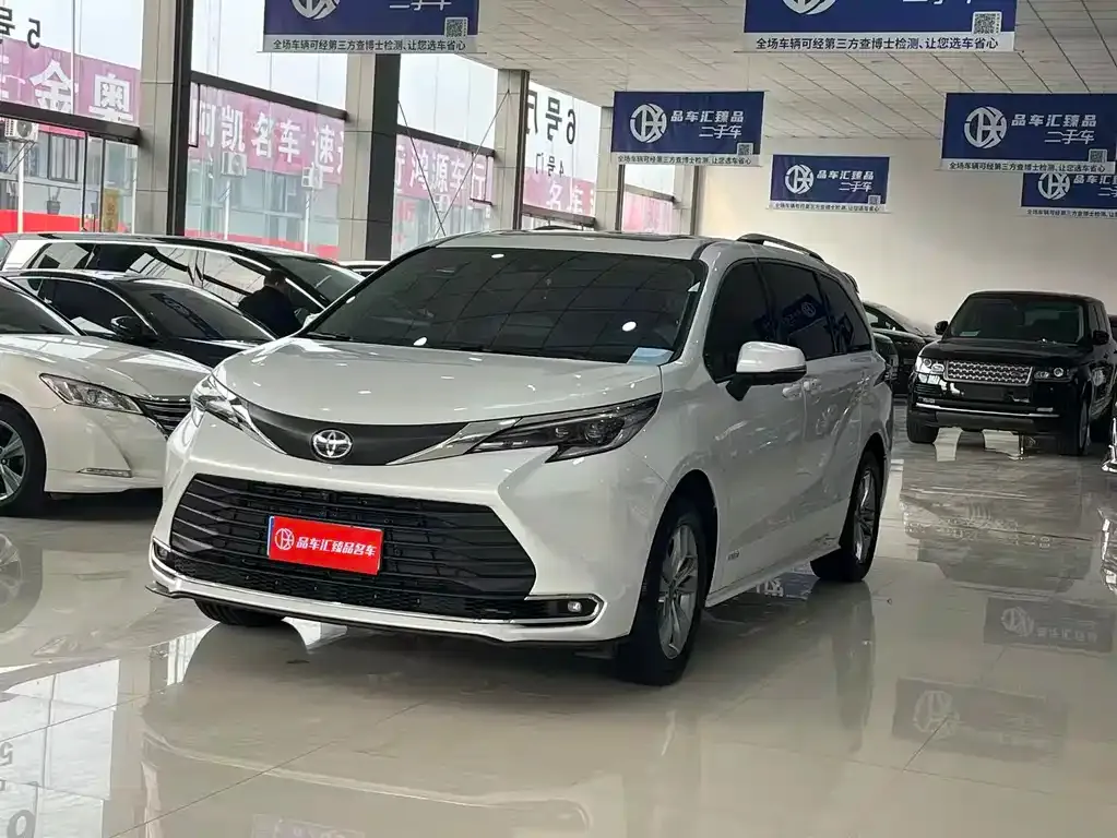 Toyota Sienna 2024 из CN, фото 6