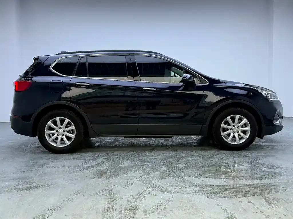 Buick Envision Plus — фото 10