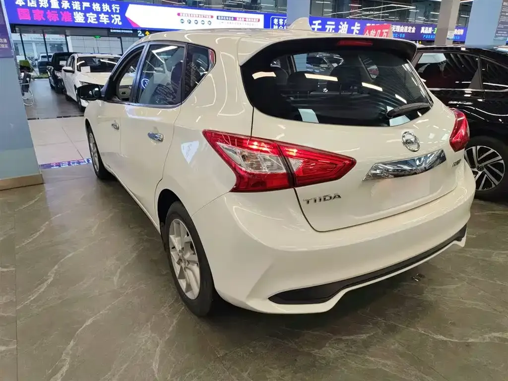 Nissan Tiida 2023 из CN, фото 6