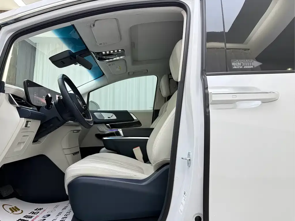 Buick Century 2024 из CN, фото 6